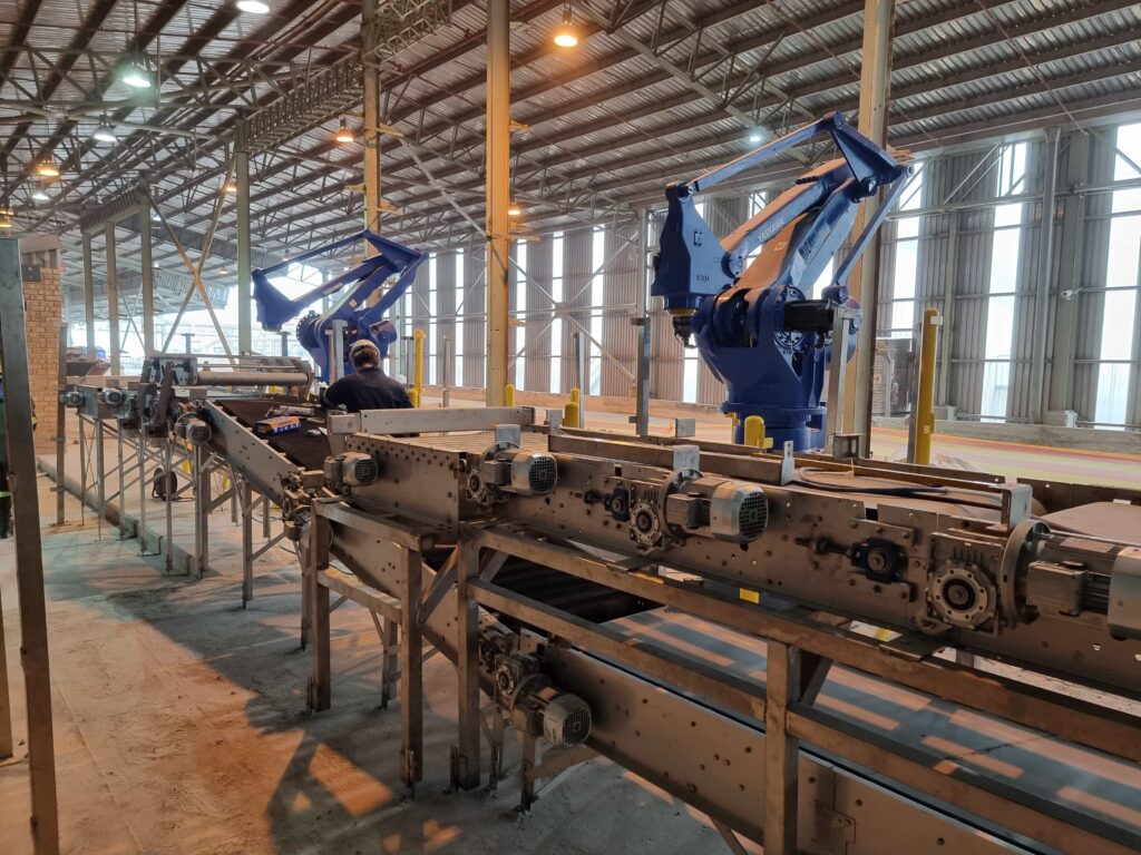 Sample projects featuring robotic automation installation and commissioning